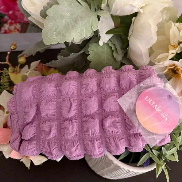 🆕🪷 ULTA LIMITED EDITION 9 PIECE BEAUTY GIFT SET WITH MAKE-UP BAG. BRAND NEW. - Picture 9 of 14